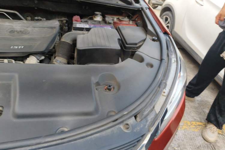 Used BYD Song 2019 1.5TI Automatic Smart Connect Luxe Version Engine Bay Left