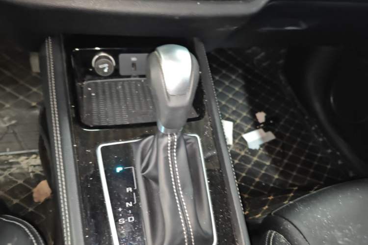 Used BYD Song 2019 1.5TI Automatic Smart Connect Dynamic Model Gear Lever