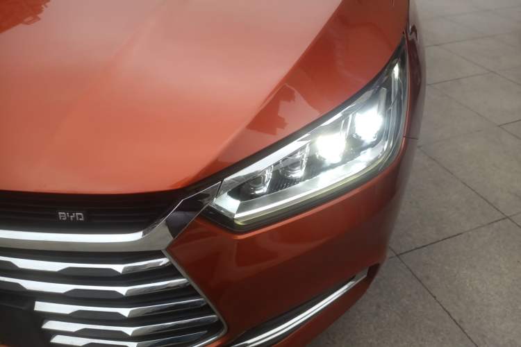 Used BYD Song 2019 1.5TI Automatic Smart Connect Dynamic Model Left Front Headlight