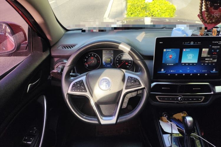 Used BYD Song 2019 1.5TI Automatic Smart Connect Dynamic Model Steering Wheel