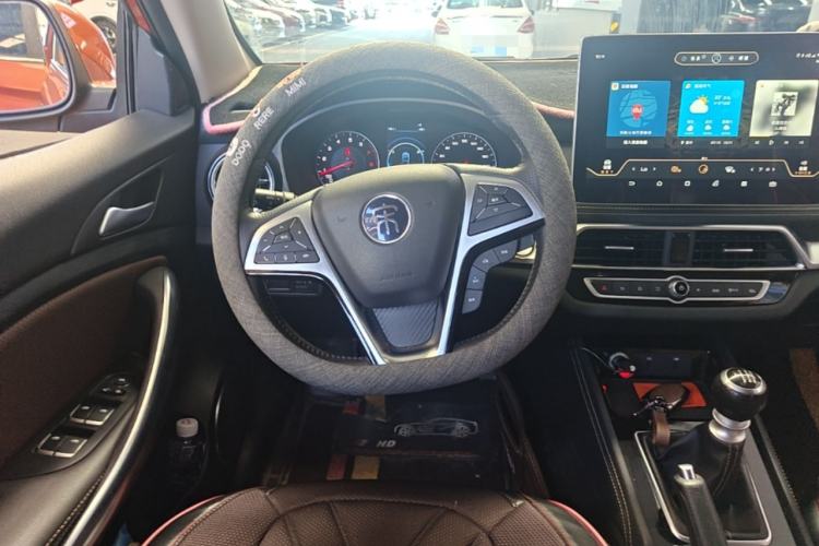 Used BYD Song 2019 1.5TI Manual Smart Connect Enhanced Model Steering Wheel