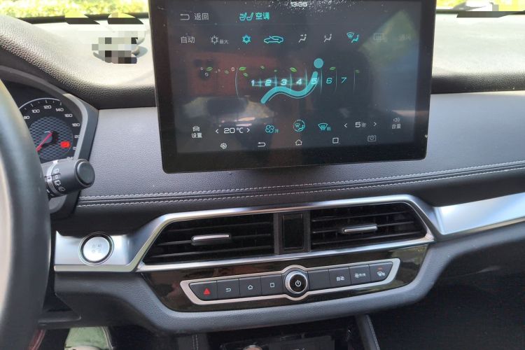 Used BYD Song 2020 Classic Edition 1.5T Automatic Elite Model Audio And AC Panel