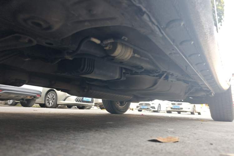Used BYD Song 2020 Classic Edition 1.5T Automatic Elite Model Chassis Front Left