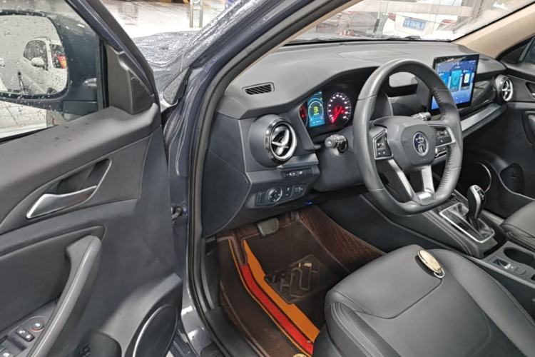 Used BYD Song 2020 Classic Edition 1.5T Automatic Elite Model Driver Seat