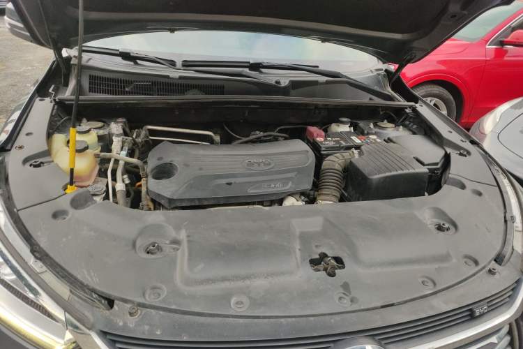 Used BYD Song 2020 Classic Edition 1.5T Automatic Elite Model Engine Bay