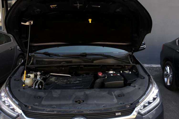 Used BYD Song 2020 Classic Edition 1.5T Automatic Elite Model Engine Bay