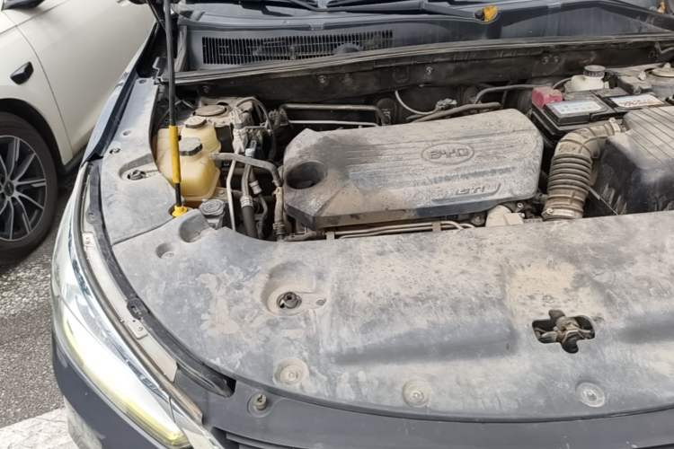 Used BYD Song 2020 Classic Edition 1.5T Automatic Elite Model Engine Bay Right