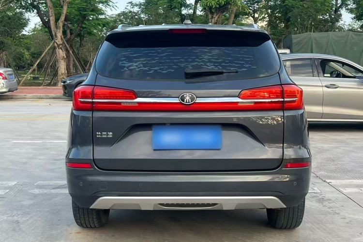 Used BYD Song 2020 Classic Edition 1.5T Automatic Elite Model Exterior 9