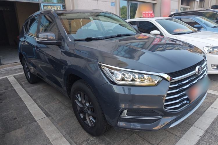 Used BYD Song 2020 Classic Edition 1.5T Automatic Elite Model Front Right 45 Deg
