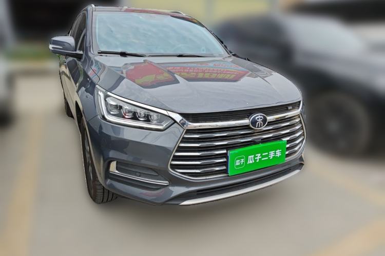 Used BYD Song 2020 Classic Edition 1.5T Automatic Elite Model Front Right 45 Deg