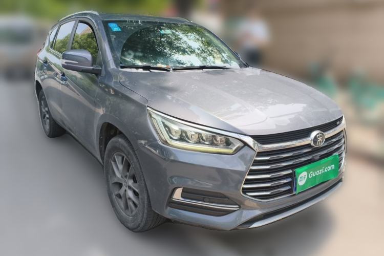 Used BYD Song 2020 Classic Edition 1.5T Automatic Elite Model Front Right 45 Deg