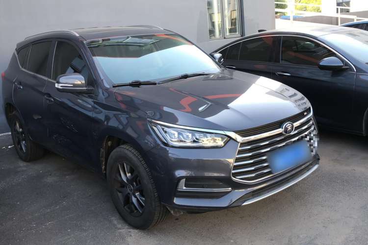 Used BYD Song 2020 Classic Edition 1.5T Automatic Elite Model Front Right 45 Deg