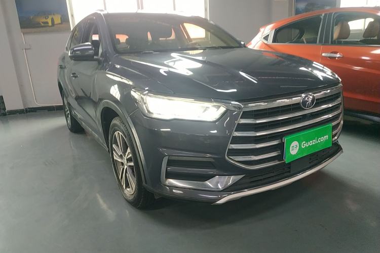 Used BYD Song 2020 Classic Edition 1.5T Automatic Elite Model Front Right 45 Deg