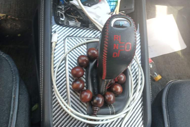 Used BYD Song 2020 Classic Edition 1.5T Automatic Elite Model Gear Lever