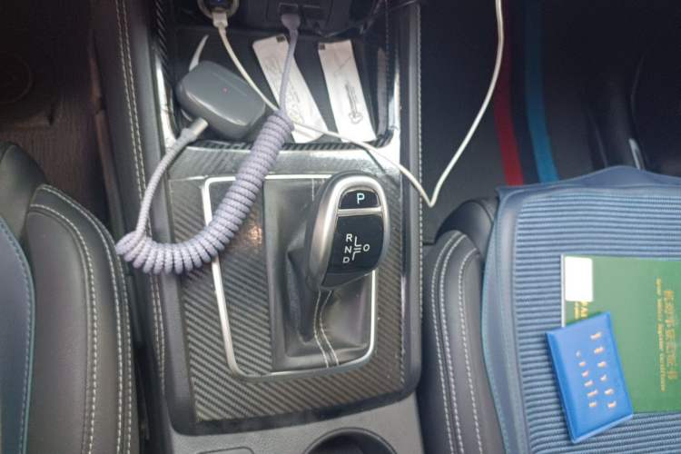 Used BYD Song 2020 Classic Edition 1.5T Automatic Elite Model Gear Lever