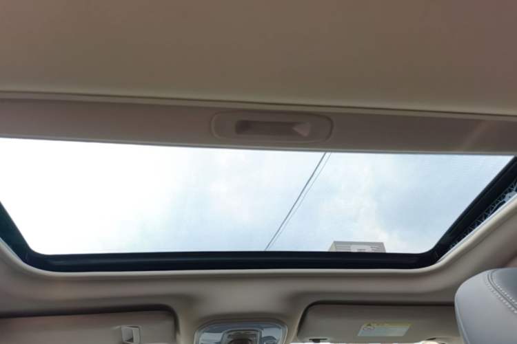 Used BYD Song 2020 Classic Edition 1.5T Automatic Elite Model Headliner