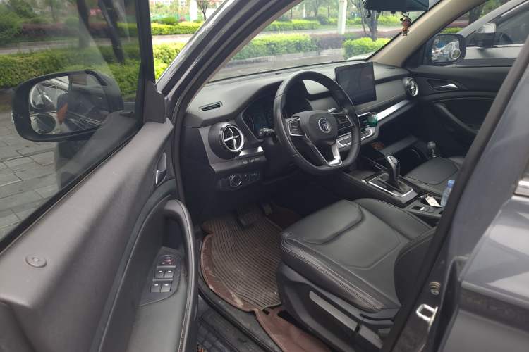 Used BYD Song 2020 Classic Edition 1.5T Automatic Elite Model Interior 2