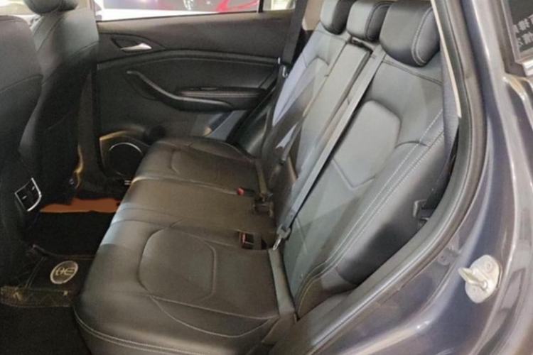 Used BYD Song 2020 Classic Edition 1.5T Automatic Elite Model Interior 2