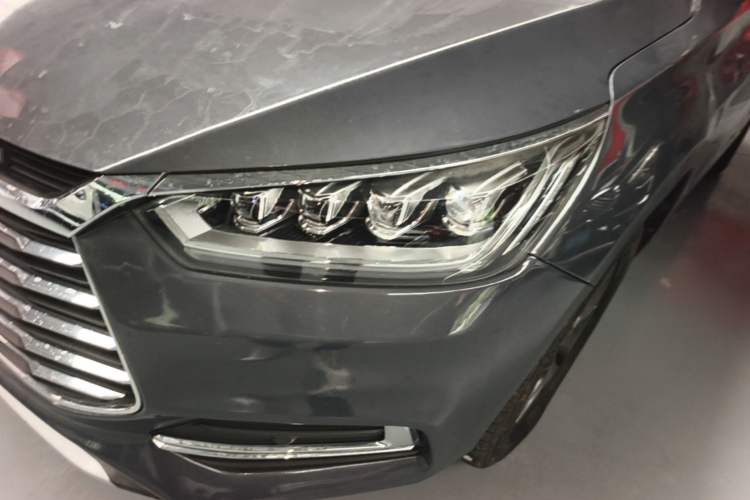 Used BYD Song 2020 Classic Edition 1.5T Automatic Elite Model Left Front Headlight