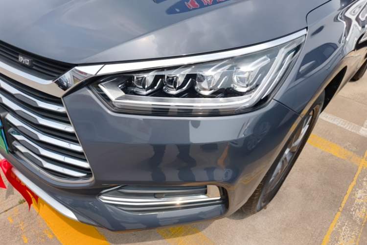 Used BYD Song 2020 Classic Edition 1.5T Automatic Elite Model Left Front Headlight