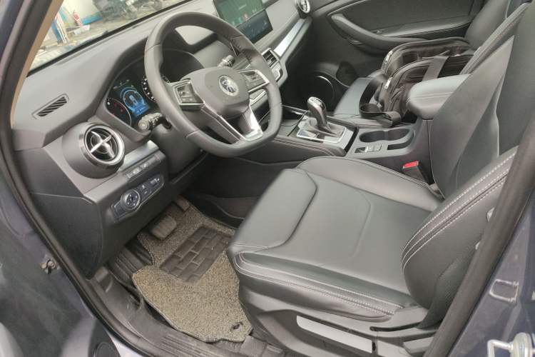 Used BYD Song 2020 Classic Edition 1.5T Automatic Elite Model Left Front Seat