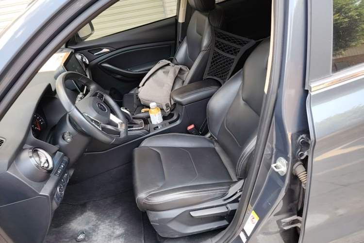 Used BYD Song 2020 Classic Edition 1.5T Automatic Elite Model Left Front Seat