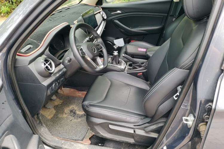 Used BYD Song 2020 Classic Edition 1.5T Manual Luxury Model Left Front Seat