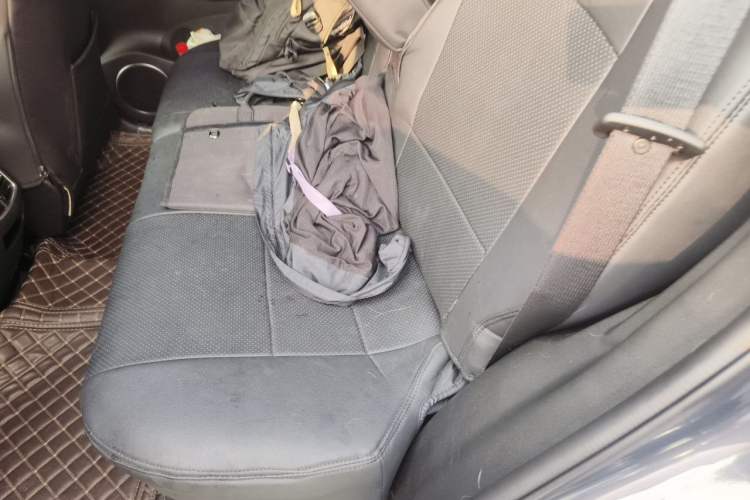 Used BYD Song 2020 Classic Edition 1.5T Manual Luxury Model Left Rear Seat
