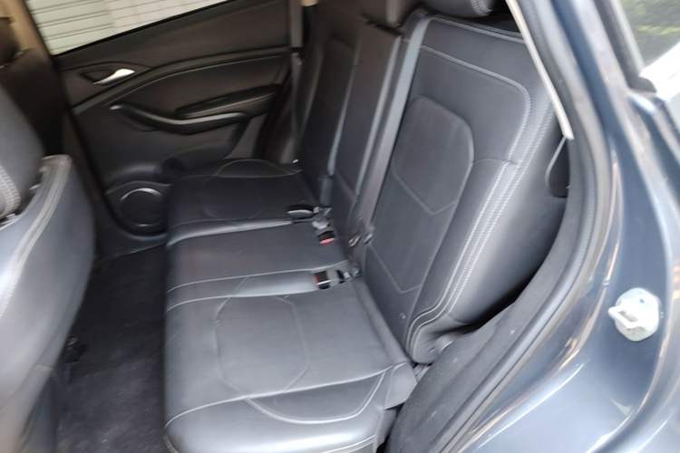 Used BYD Song 2020 Classic Edition 1.5T Automatic Elite Model Left Rear Seat