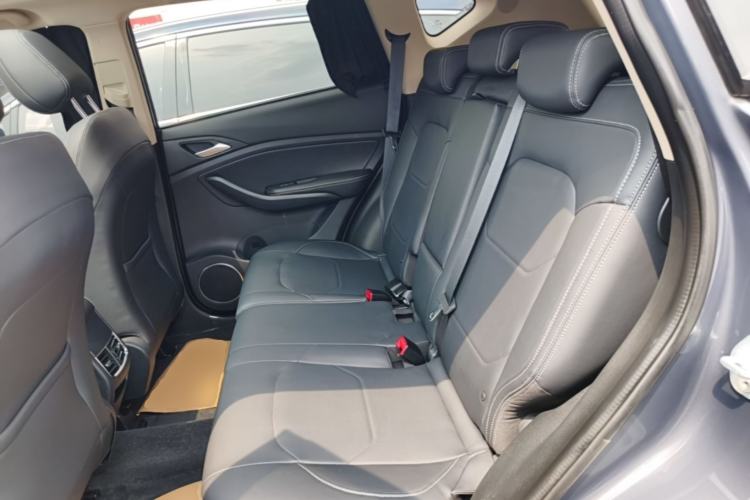 Used BYD Song 2020 Classic Edition 1.5T Automatic Elite Model Left Rear Seat