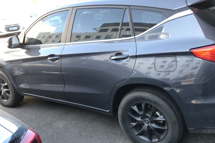 Used BYD Song 2020 Classic Edition 1.5T Automatic Elite Model Left Side