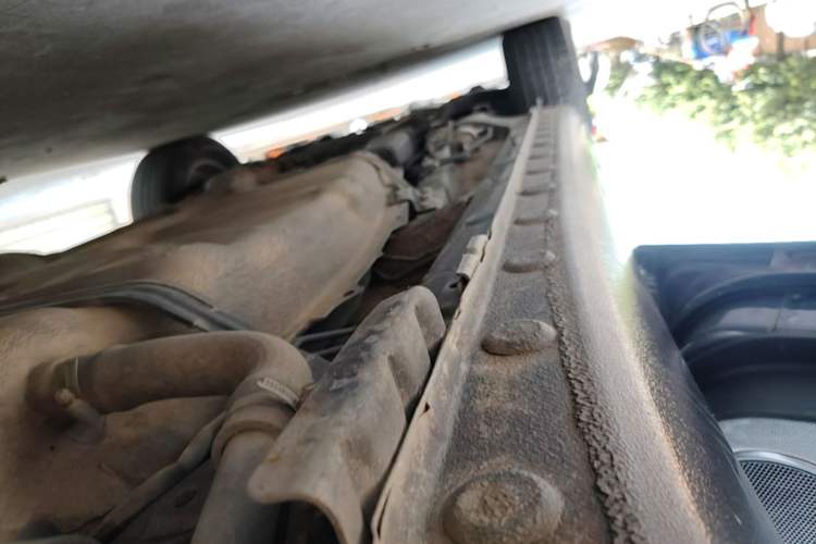 Used BYD Song 2020 Classic Edition 1.5T Automatic Elite Model Left Side Sill