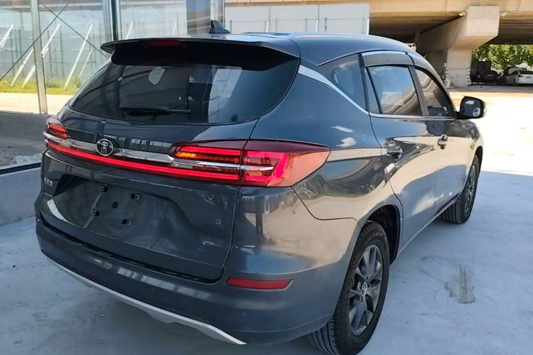 Used BYD Song 2020 Classic Edition 1.5T Automatic Elite Model Rear Right 45 Deg