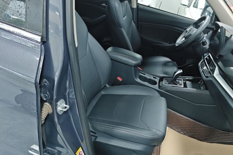 Used BYD Song 2020 Classic Edition 1.5T Automatic Elite Model Right Front Seat