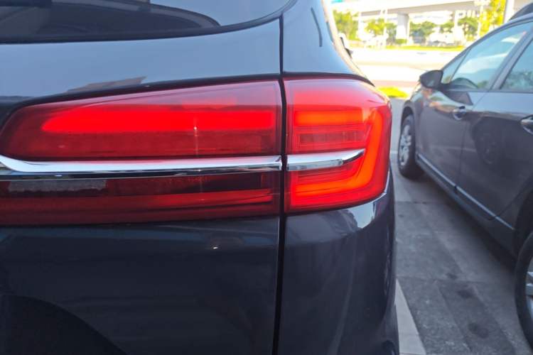 Used BYD Song 2020 Classic Edition 1.5T Automatic Elite Model Right Rear Taillight