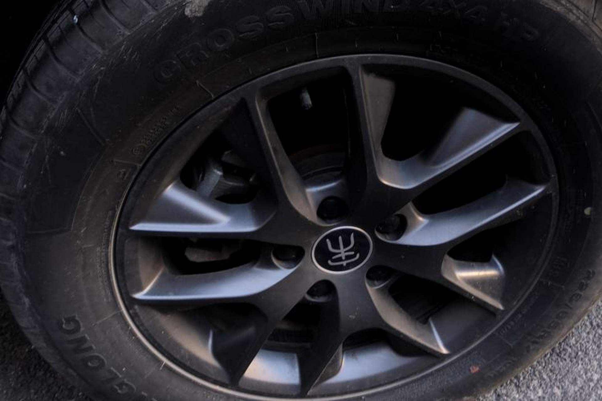 Used BYD Song 2020 Classic Edition 1.5T Automatic Elite Model Right Rear Wheel Hub