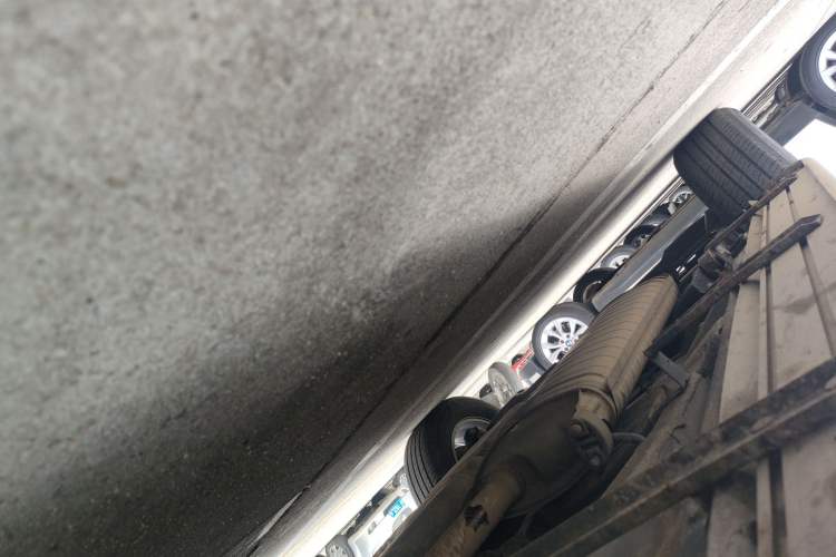 Used BYD Song 2020 Classic Edition 1.5T Automatic Elite Model Right Side Sill