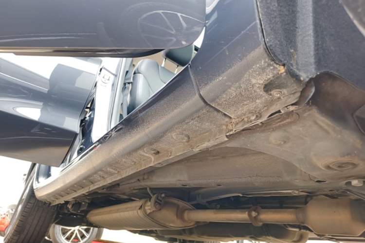 Used BYD Song 2020 Classic Edition 1.5T Automatic Elite Model Right Side Sill