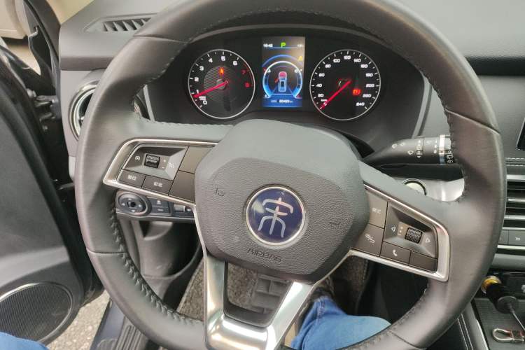 Used BYD Song 2020 Classic Edition 1.5T Automatic Elite Model Steering Wheel