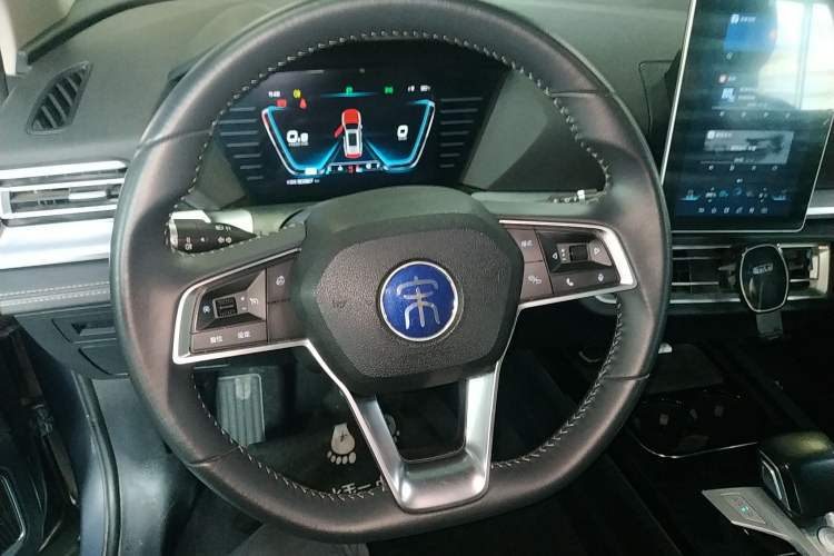 Used BYD Song 2020 Classic Edition 1.5T Automatic Elite Model Steering Wheel