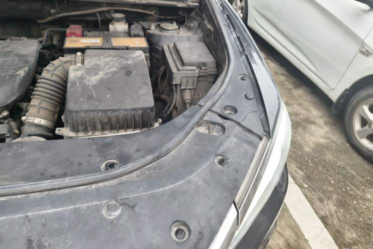 Used BYD Song 2020 Classic Edition 1.5T Automatic Elite Model Engine Bay Left