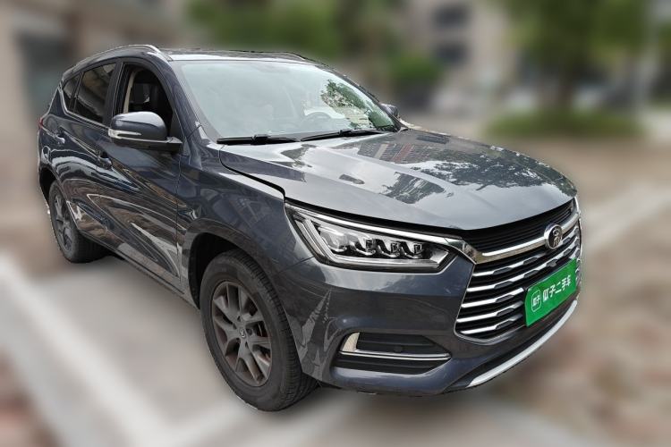 Used BYD Song 2020 Classic Edition 1.5T Automatic Elite Model Front Right 45 Deg