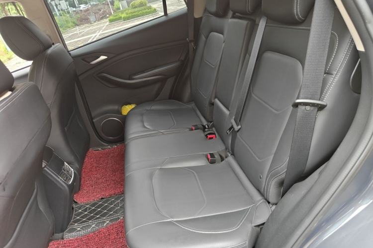 Used BYD Song 2020 Classic Edition 1.5T Automatic Elite Model Left Rear Seat