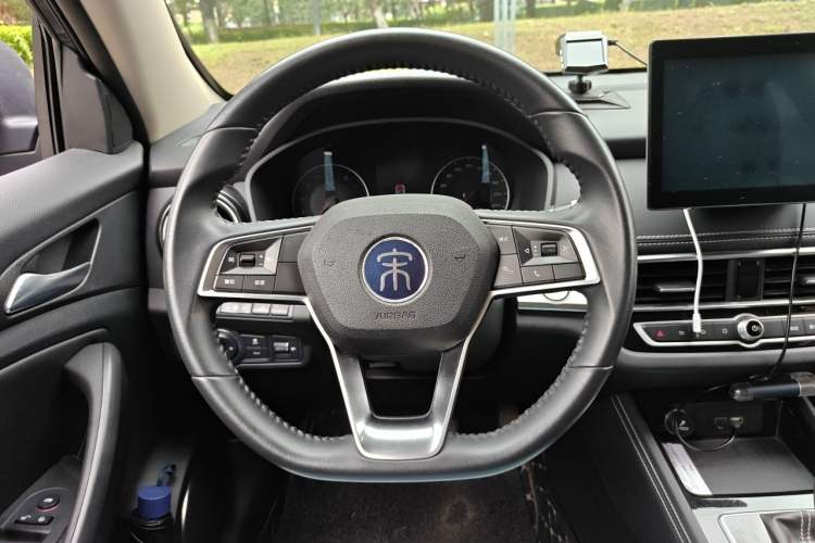 Used BYD Song 2020 Classic Edition 1.5T Automatic Elite Model Steering Wheel
