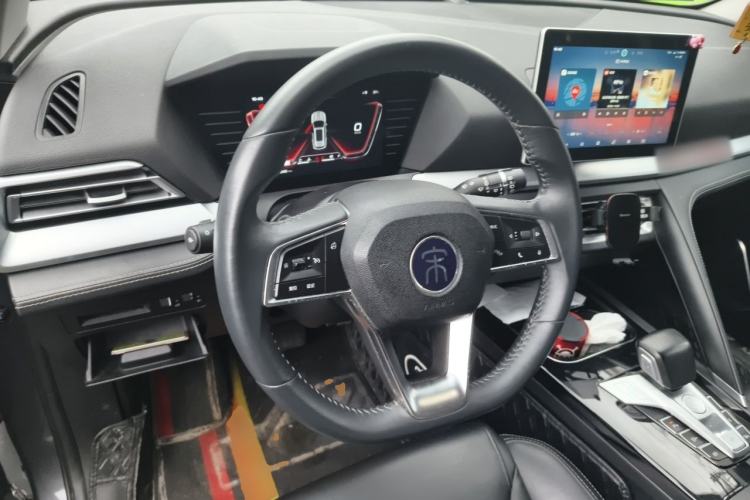 Used BYD Song 2020 Classic Edition 1.5T Automatic Elite Model Steering Wheel