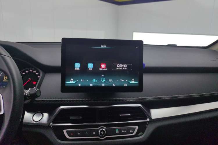 Used BYD Song 2020 Classic Edition 1.5T Automatic Elite Model Audio And AC Panel