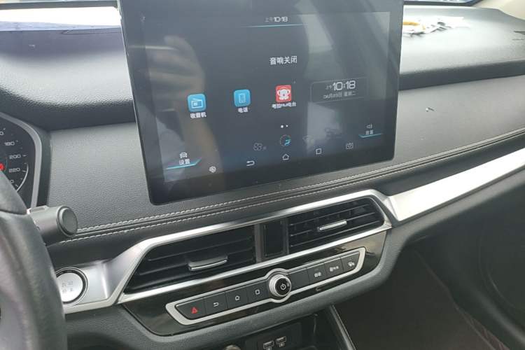 Used BYD Song 2020 Classic Edition 1.5T Automatic Elite Model Audio And AC Panel