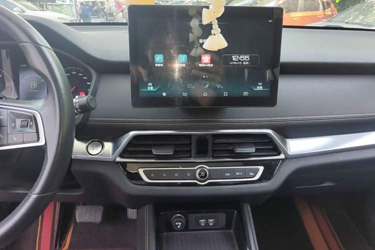 Used BYD Song 2020 Classic Edition 1.5T Automatic Elite Model Audio And AC Panel