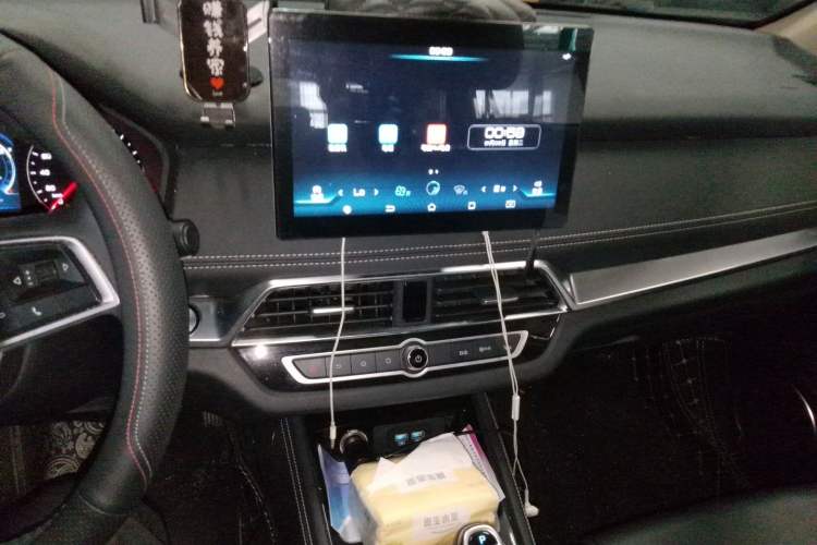 Used BYD Song 2020 Classic Edition 1.5T Automatic Elite Model Audio And AC Panel
