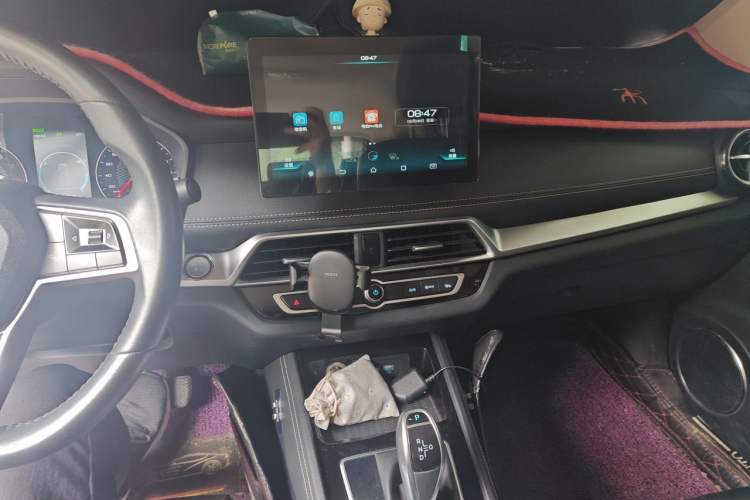 Used BYD Song 2020 Classic Edition 1.5T Automatic Elite Model Audio And AC Panel